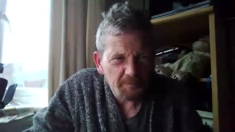 Snapshot of ttb2769 chatting on December 27, 9:17 am ttb2769 online show from December 27, 9:17 am