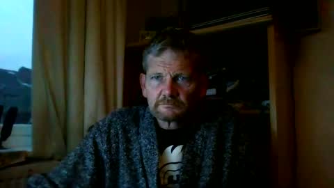 Snapshot of ttb2769 chatting on December 11, 8:05 am ttb2769 online show from December 11, 8:05 am