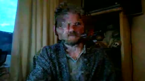 Snapshot of ttb2769 chatting on December 15, 8:08 am ttb2769 online show from December 15, 8:08 am