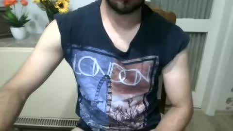 ttheman99 online show from June 19, 10:36 pm