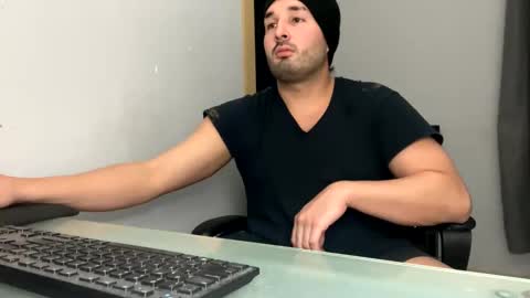 Stimulation make me Cum in Public or in Pvt   online show from December 3, 5:30 am