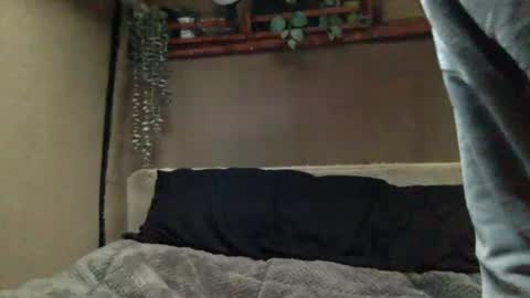 Tuhands online show from December 21, 2:58 pm
