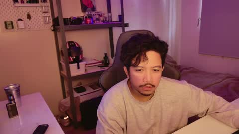 iwasD3nse online show from December 11, 5:54 pm