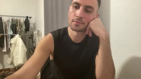 Snapshot of twikboy chatting on November 1, 9:08 pm Twinkboy online show from November 1, 9:08 pm