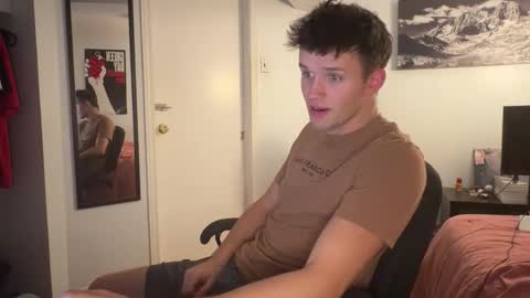 twink2048 online show from December 17, 3:25 am