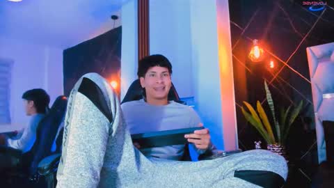 Snapshot of twink_bunny chatting on September 12, 12:21 am samu online show from September 12, 12:21 am