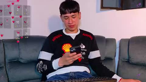 Snapshot of twink_daren chatting on September 29, 5:20 pm Mr Daren online show from September 29, 5:20 pm