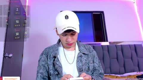 Mr Daren online show from June 18, 7:08 pm