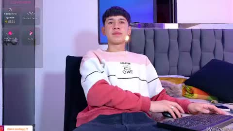 Mr Daren online show from June 15, 8:23 pm