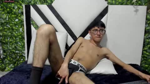Snapshot of twink_joss chatting on October 25, 9:27 pm twink_joss online show from October 25, 9:27 pm