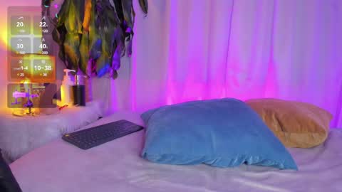 Lion online show from February 3, 8:57 pm