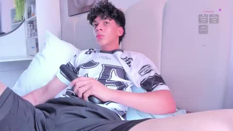 Lion online show from October 25, 5:47 pm