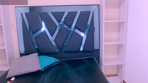 twink_sebas online show from February 9, 3:55 am