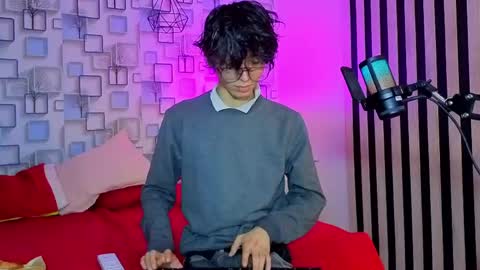 Sebastin online show from May 17, 12:23 pm