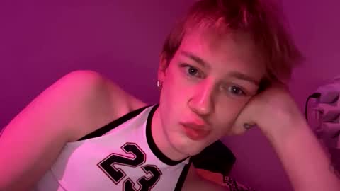 twinkxl20 online show from January 12, 10:08 am