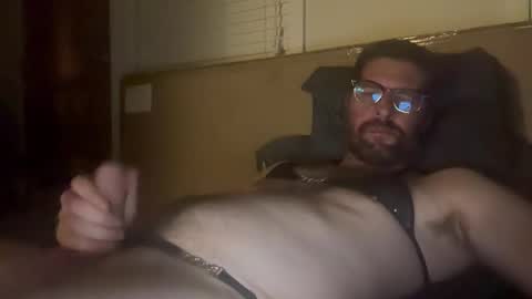 twohander45 online show from June 11, 5:27 am