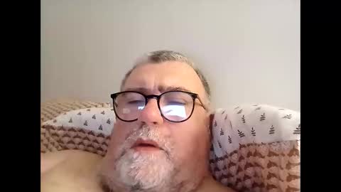 twohats2810 online show from March 13, 7:09 pm