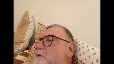 twohats2810 online show from March 10, 8:04 pm