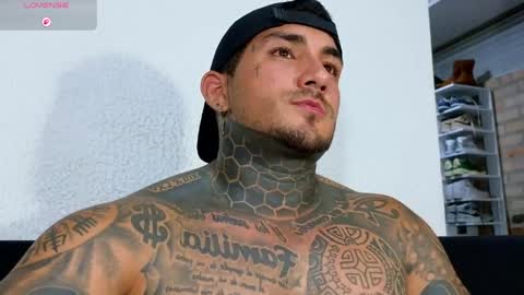 Angel online show from April 25, 1:52 am