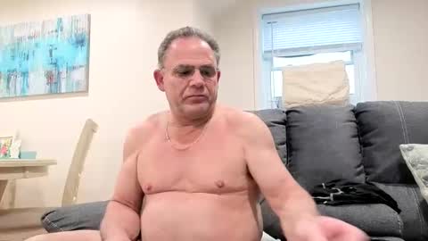 Twopeopleinlove online show from April 1, 10:18 pm