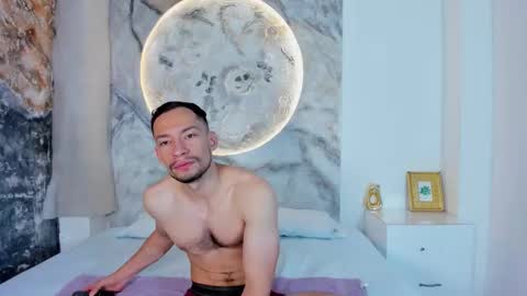 Tyago online show from November 3, 1:13 pm