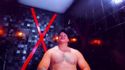 Tyleer Scot online show from April 4, 7:44 pm