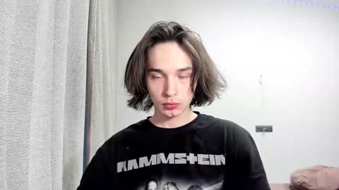 Tyler  johnson online show from March 3, 4:34 am