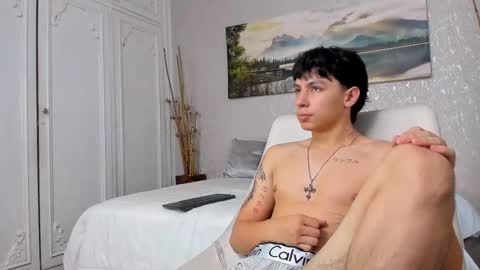 Snapshot of tyler_durtenn chatting on October 1, 3:21 am Tyler online show from October 1, 3:21 am