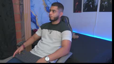 Snapshot of tyler_price01 chatting on September 24, 11:25 pm Tyler online show from September 24, 11:25 pm