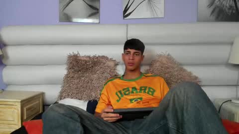 Tyler Rodriguez online show from February 25, 8:41 pm