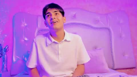 Tyler  online show from April 14, 6:13 am