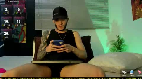 tylergiuseppe_ online show from February 26, 4:08 pm