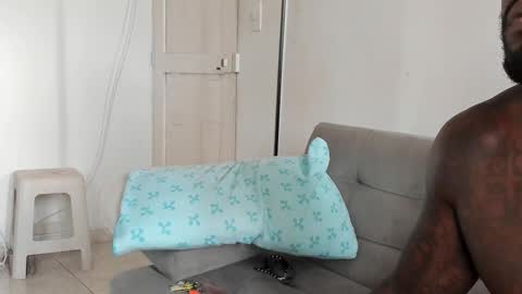 Snapshot of tyron_rulers chatting on November 1, 11:36 am Dvid Rullers online show from November 1, 11:36 am