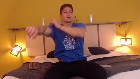 tyronyx online show from October 22, 8:34 pm