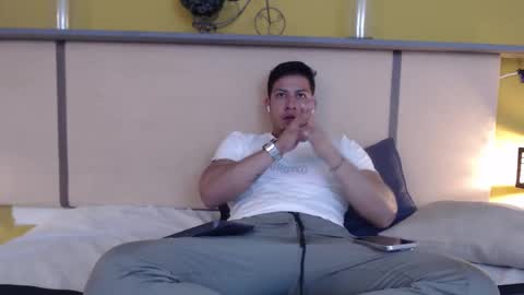 tyronyx online show from November 3, 9:16 pm