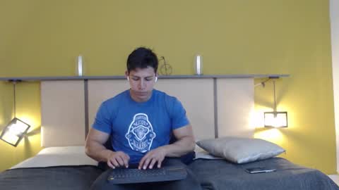 tyronyx online show from November 11, 7:30 pm