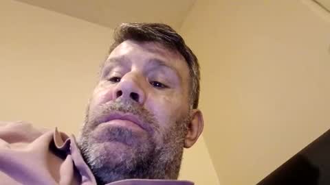 Snapshot of tyson2512 chatting on October 3, 6:35 pm tyson2512 online show from October 3, 6:35 pm