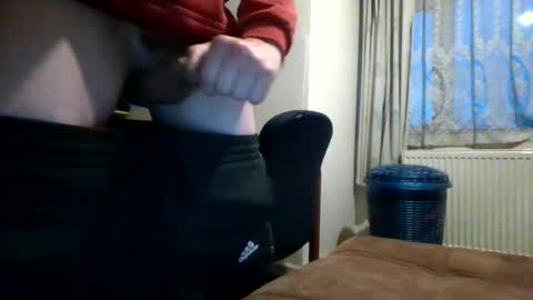 Snapshot of uglyyounlad chatting on February 19, 5:49 pm uglyyounlad online show from February 19, 5:49 pm