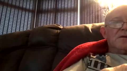 Snapshot of ukcock699196923 chatting on October 18, 7:13 am ukcock699196923 online show from October 18, 7:13 am