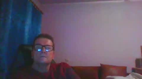 Snapshot of ulmeni4 chatting on January 10, 5:45 pm ulmeni4 online show from January 10, 5:45 pm