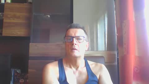 Snapshot of ulmeni4 chatting on January 29, 9:55 am ulmeni4 online show from January 29, 9:55 am