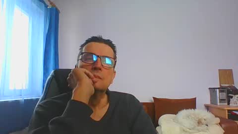 ulmeni7 online show from January 10, 11:03 am