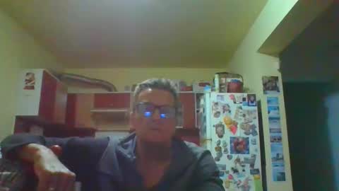 ulmeni7 online show from May 3, 6:54 pm