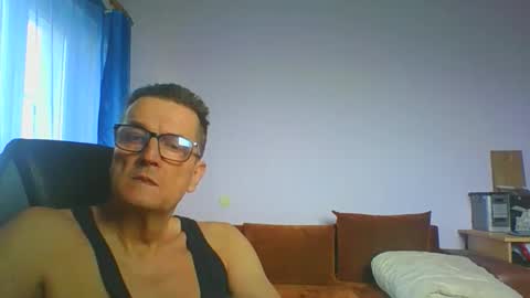 ulmeni7 online show from February 18, 8:01 am