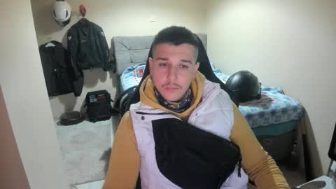 hi im mike tyson -  online show from April 26, 11:12 pm