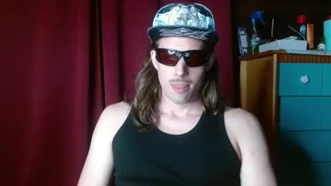 Snapshot of umphreak42 chatting on October 11, 3:32 am Andrew online show from October 11, 3:32 am