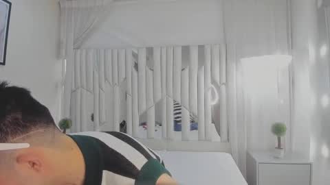 Un Slutty online show from March 5, 7:28 pm