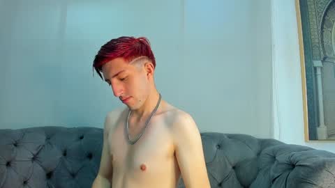 Un Slutty online show from December 30, 8:15 pm