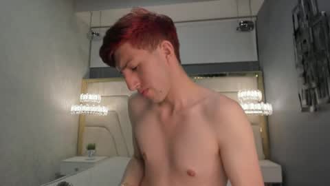 Un Slutty online show from December 21, 4:57 pm