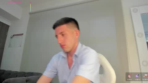Snapshot of un_slutty chatting on October 6, 7:07 pm Un Slutty online show from October 6, 7:07 pm